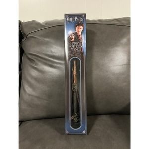 Harry Potter's Wand with Illuminating Tip